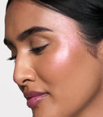 Velvet Love Liquid Highlighting Blush (Pink Nectar) Preview Image 2