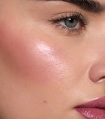 Velvet Love Liquid Highlighting Blush (Pink Nectar) Preview Image 3