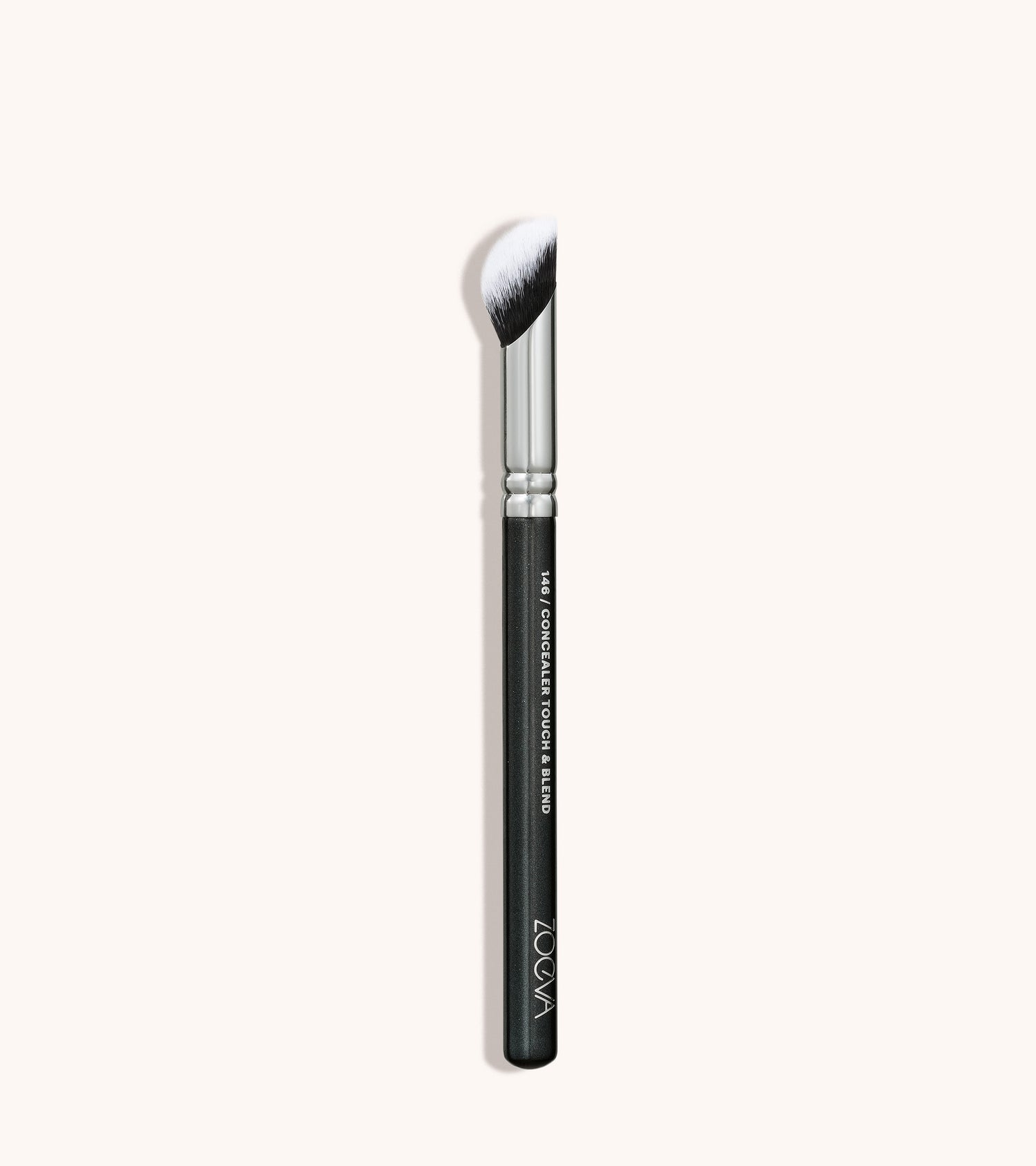 146 Concealer Touch & Blend Brush Main Image featured